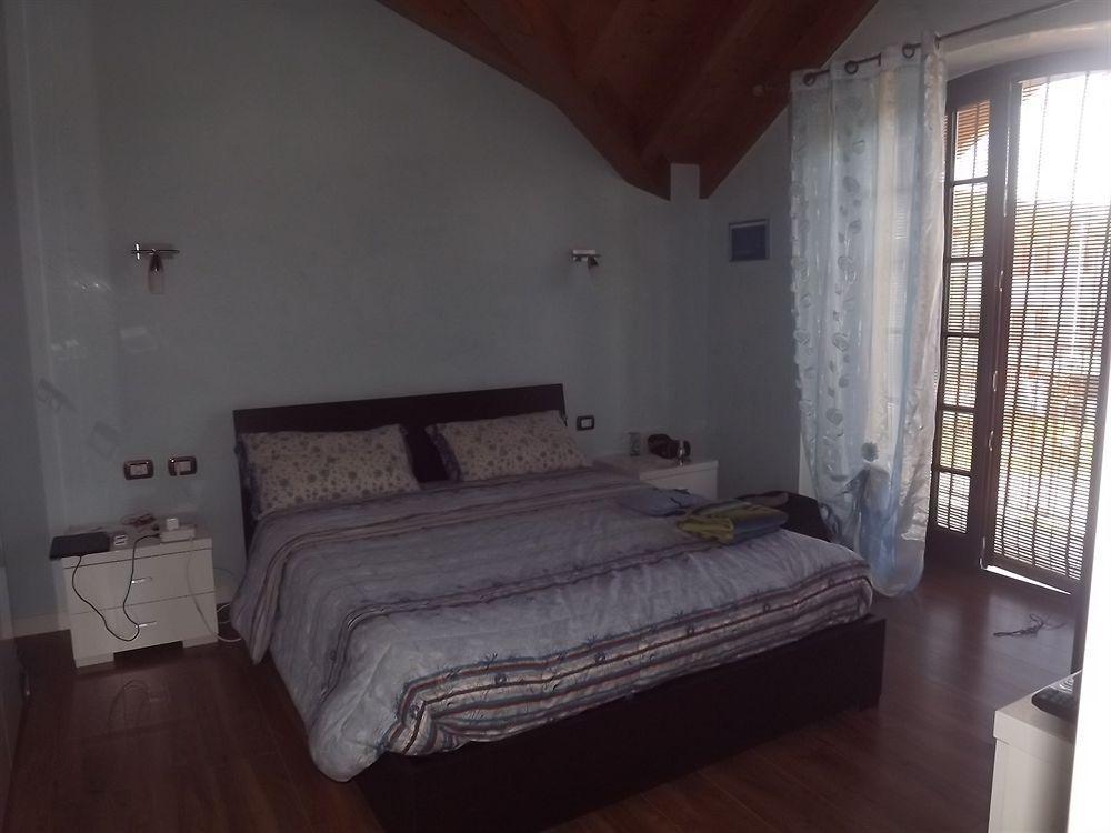 Il Gelsomino Bed & Breakfast Ferno Dış mekan fotoğraf