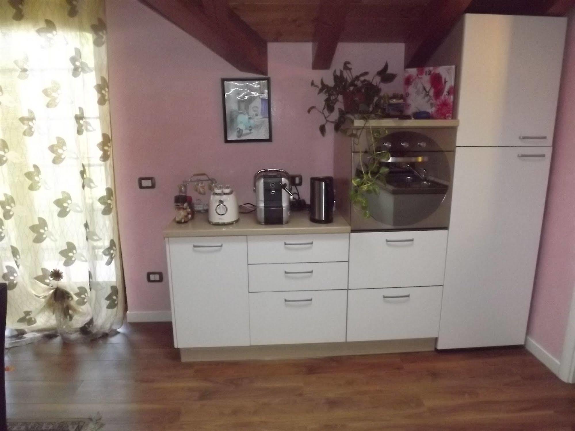 Il Gelsomino Bed & Breakfast Ferno Dış mekan fotoğraf